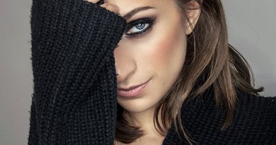 Smokey Eyes schminken: Schritt-für-Schritt-Anleitung